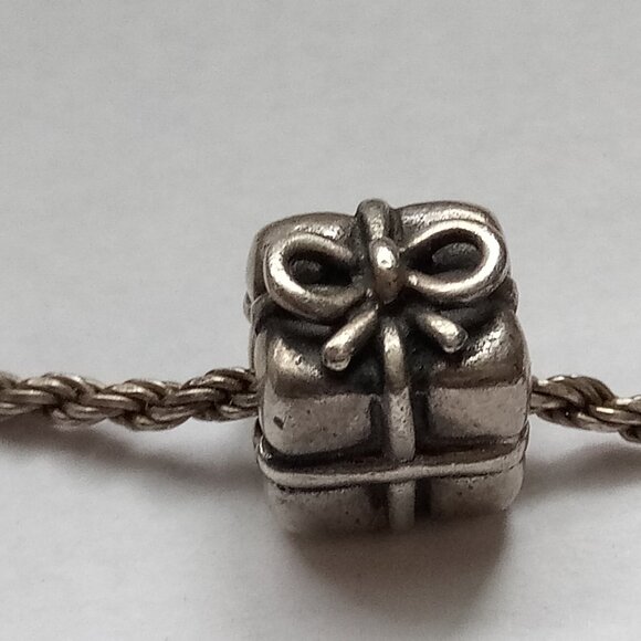 Pandora Jewelry - Authentic Pandora  present sterling silver 925 ALE